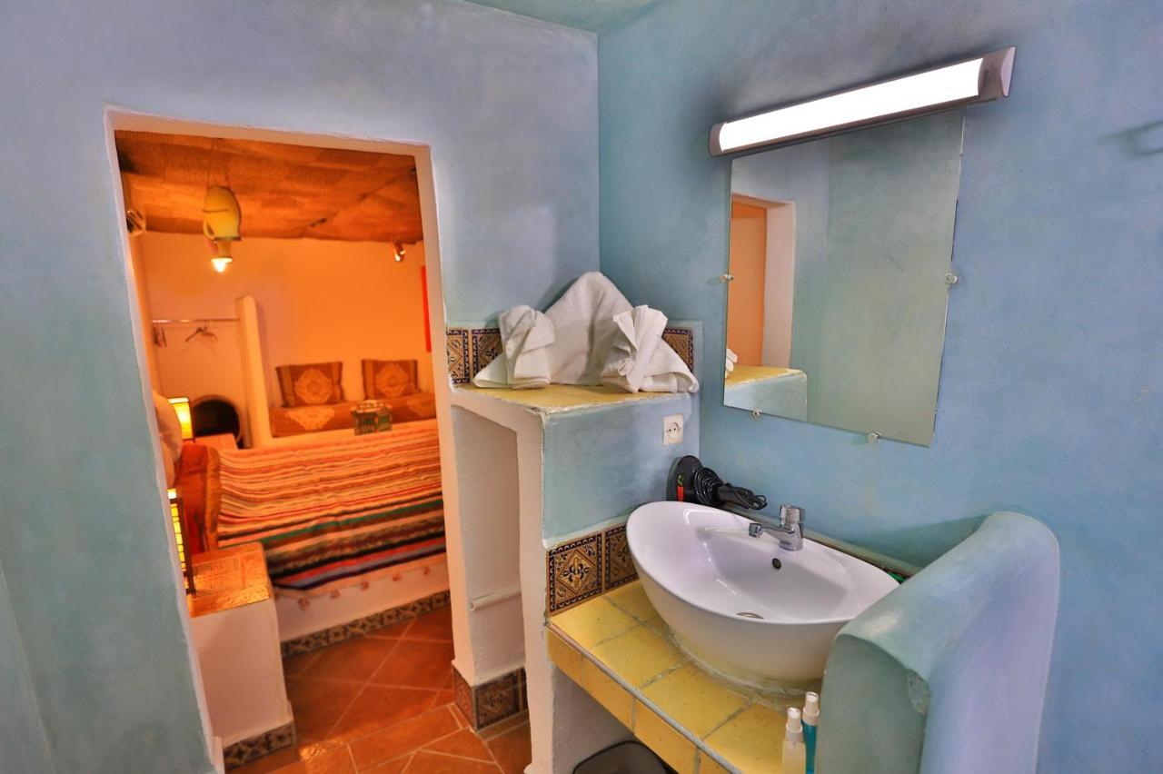 Riad Haj Palace & Spa Fès Exteriér fotografie Bathroom in a guest room