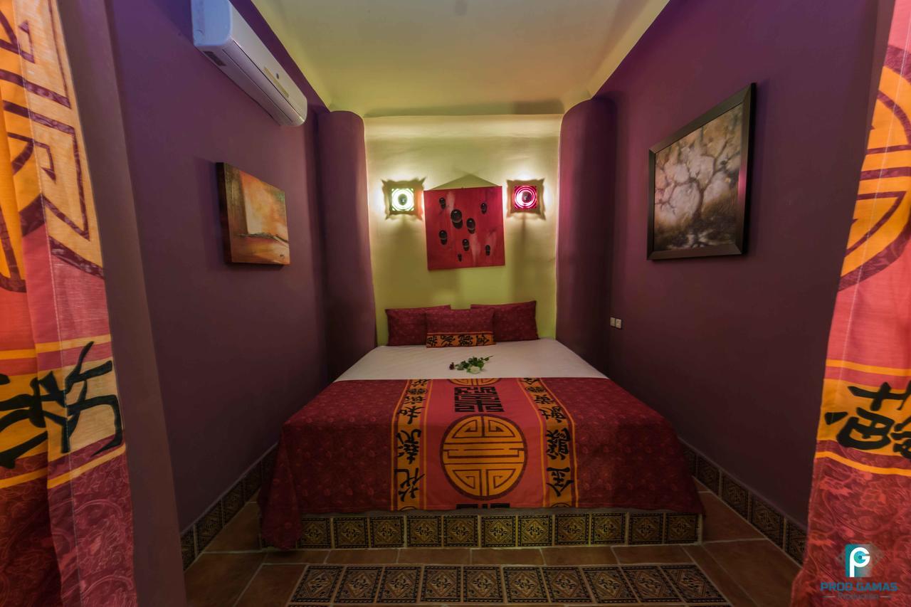 Riad Haj Palace & Spa Fès Exteriér fotografie A room at the hotel